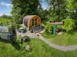 Glentruim Homestay B&B and Glamping Pods