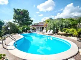Villa La Vela by Interhome