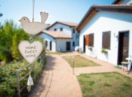 La Valle Dei Caprioli Village Bungalow Park - Freelandia Azienda Agricola，位于Montescudo的酒店