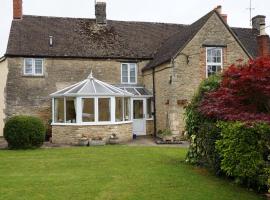 The Nurseries Bed and Breakfast Fairford，位于费尔福德的酒店