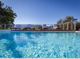 Villa Dafni & Nikos Corfu，位于卡托克拉克阿纳的酒店