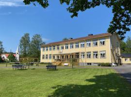 Kalvs Skolhus，位于Kalv的酒店
