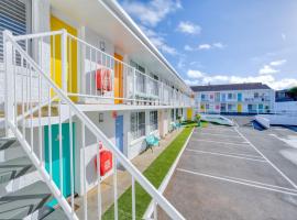 Waves on Banyan formerly Comfort Inn International，位于沃纳姆堡的酒店