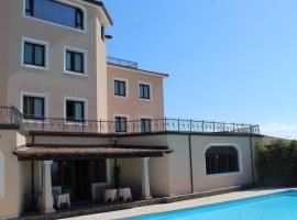 Le Tre Rose，位于Bono的酒店