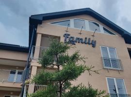 Family Hotel，位于格里比夫卡的酒店