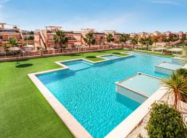 2 Bedroom Gorgeous Apartment In Torrevieja，位于蓬塔普里马的公寓