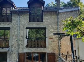 Maison au cœur des Pyrénées，位于Perles-et-Castelet的酒店