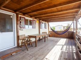 Cowboy Cottage with Sea View，位于El Roque的酒店