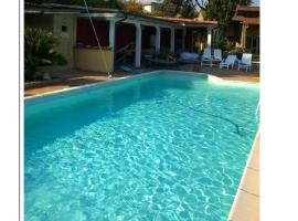 Villa Tamagna - Swimming Pool, Barbeque, Garden，位于Bevera的度假屋