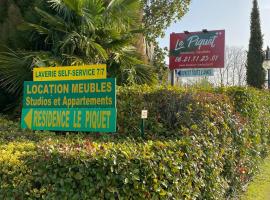 Le Piquet Résidence-Pavillon，位于Cazaubon的酒店