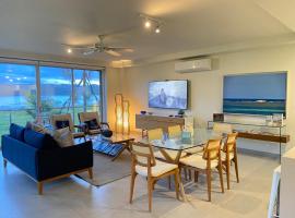 Azuero Lodge: Luxury Beachfront condo- Playa Venao，位于普拉纳维瑙的公寓