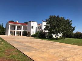 Hotel Sierra Bonita，位于瓦斯卡坎波的酒店