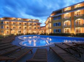 Blue Orange Beach Resort，位于索佐波尔的酒店