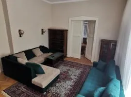 Antikvilla Apartman