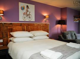 rooms@73，位于滑铁卢维尔的酒店