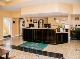 Quality Inn & Suites Thousand Oaks - US101，位于千橡市的酒店