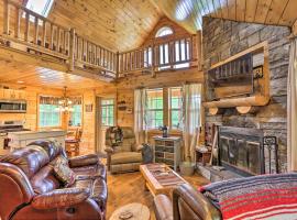 Charming Blakely Cabin with Porch and Valley Views!，位于Blakely的低价酒店