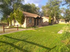 Grand Canyon Cabins，位于Fredonia的住宿加早餐旅馆