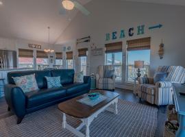 The Coast is Clear Amazing home in Sea Isle Short distance to the Beach，位于加尔维斯敦的酒店