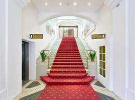 J5 Hotels Helvetie & La Brasserie，位于蒙特勒Montreux City Centre的酒店