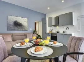 D&A Central Luxury Apartments with FREE Parking