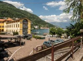 Terraced house on the lakeside of Gravedona - Larihome A04