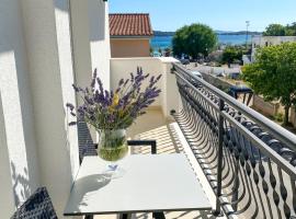 Apartments Dalmatino，位于沃迪切的酒店