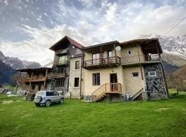 Peak Mazeri Guest House