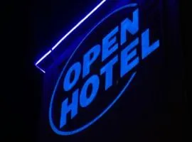 Open Hotel