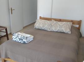 Hermes Apartment -1，位于纳夫普利翁的酒店