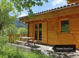 Le Pré Martin, gîte de chalets，位于阿诺的酒店