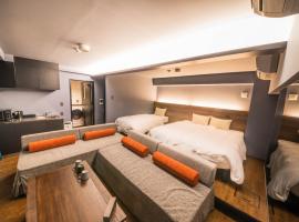 Hotel Brick，位于那霸的酒店