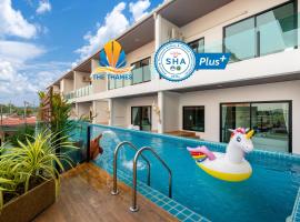 The Thames Pool Access Resort & Villa - SHA Extra Plus，位于查龙的无障碍酒店