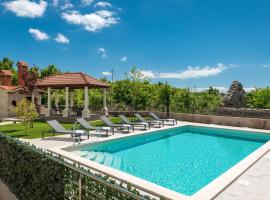 Villa Miam，位于Velika Cista的酒店