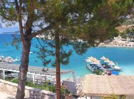 EMAR Beachfront Hotel Ksamil