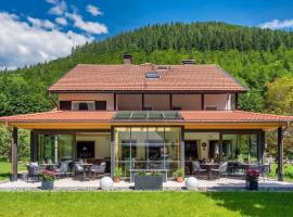 Landgasthaus Kurz Hotel & Restaurant am Feldberg - Schwarzwald，位于托特瑙的酒店