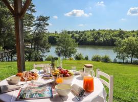 Résidence Vacancéole - Le Domaine des Monédières，位于Meyrignac-lʼÉglise的酒店