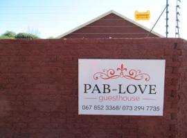 Pab-Love Guest House，位于库鲁曼的酒店