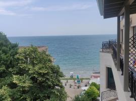 Apartment on the beach Ravda，位于拉夫达的酒店