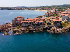 Sozopol Apartment with Sea View，位于索佐波尔的酒店