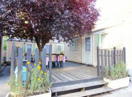 Mobil-Home 2 "Camping"，位于Pesmes的酒店
