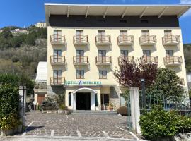 Hotel Mercure，位于Castelluccio Inferiore的酒店