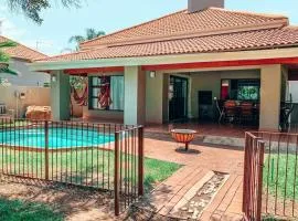 Pecanwood Golf Estate Home - Hartbeespoort