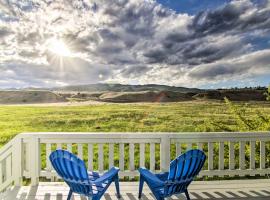 Montana's Emigrant Peaks Getaway: Apt w/ Amenities，位于Emigrant的酒店