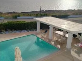Villa intramare - Piscina privata