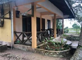 OYO 90272 Alang Bonda Chalet，位于瓜拉弄宾的酒店