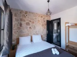 Solo Boutique Hotel