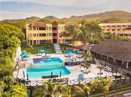 Family Selection at Grand Palladium Vallarta Resort & Spa - All Inclusive，位于蓬塔米塔的酒店