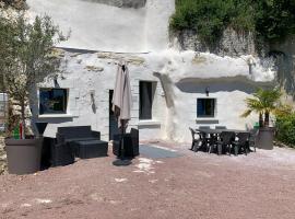 Au Petit Nice，位于Nazelles的酒店
