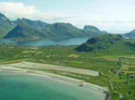 Heloíse`s accommodation，位于Fredvang的酒店